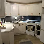 Appartement Cozy And Spacious In
