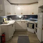 Cozy And Spacious In Appartement *