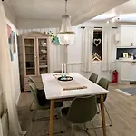 Cozy And Spacious In Svolvær