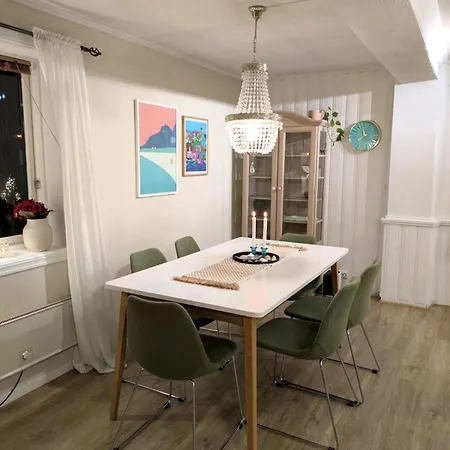 Cozy And Spacious In Daire